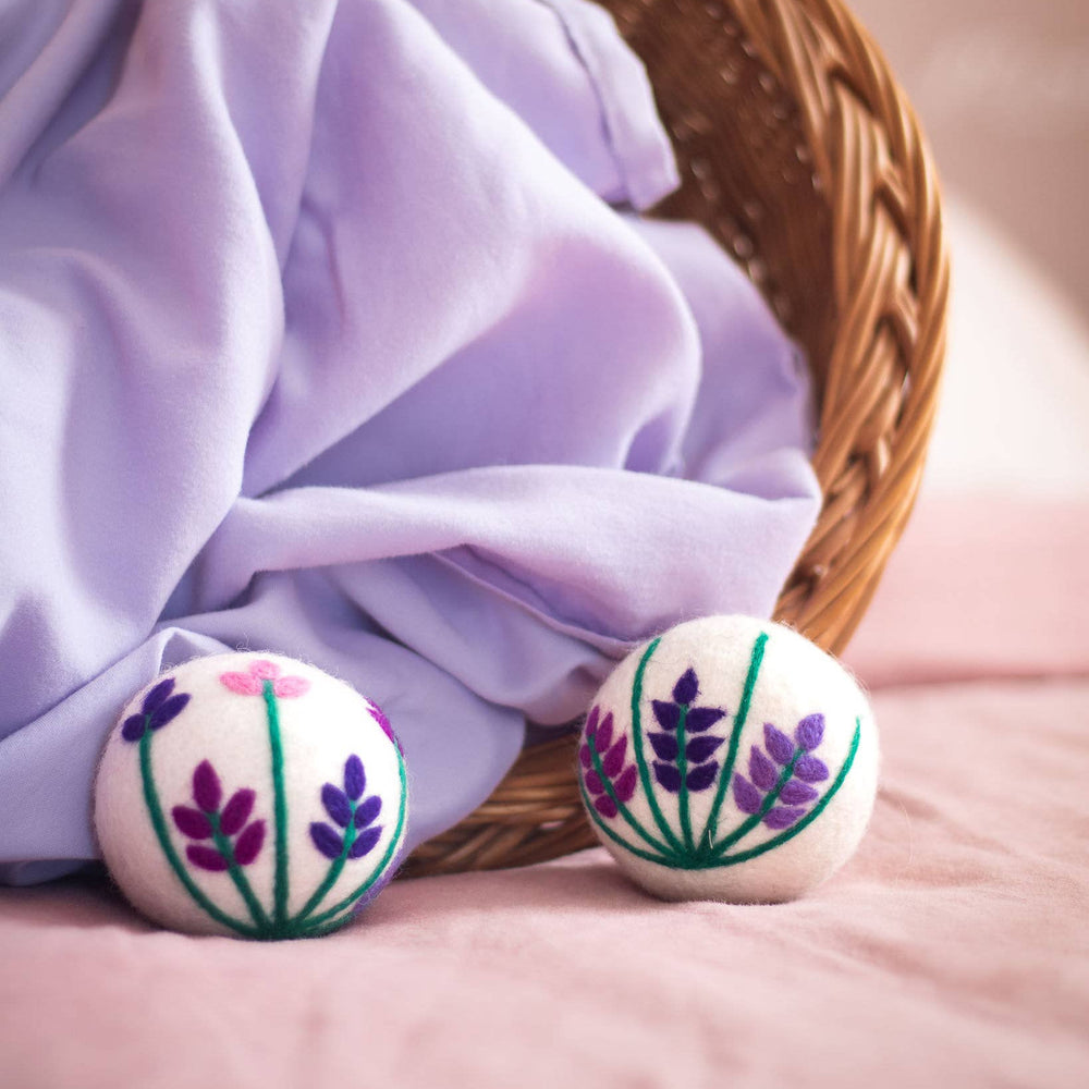 
                      
                        Lavender Fields Set of 3 Eco Dryer Balls - BEE
                      
                    